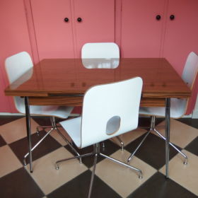 set-extendable-table-chrome-formica-woodprint-vintage-60s-70s-chairs-chrome-plywood-laminated-plastic