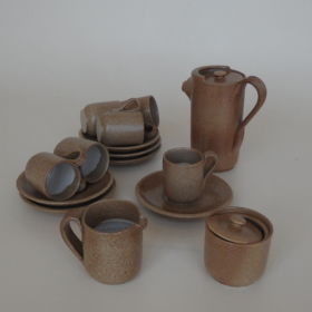 koffie-servies-handgedraaid-aardewerk-Devica-Portugal-1970-vintage-antiek